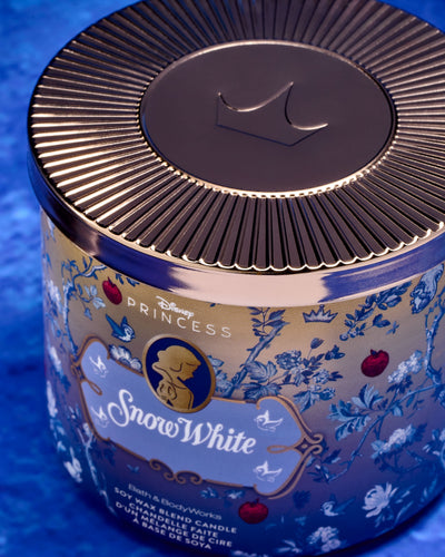 
  Snow White
